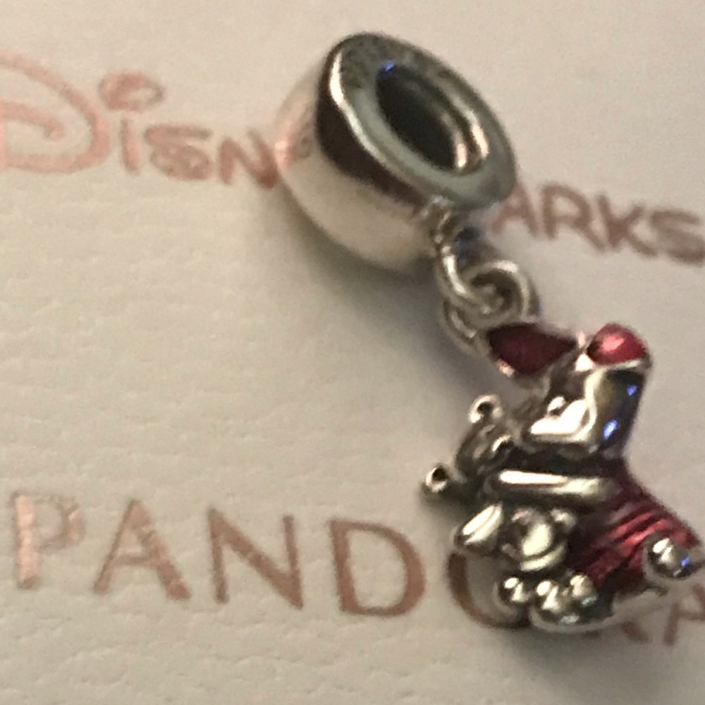 Pandora piglet